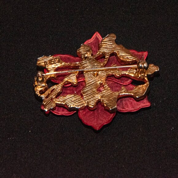 Kenneth Cole Christmas Poinsettia Brooch - Picture 3 of 3